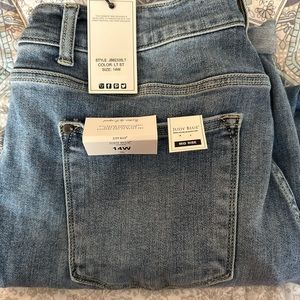 Judy Blue Mid rise Jeans